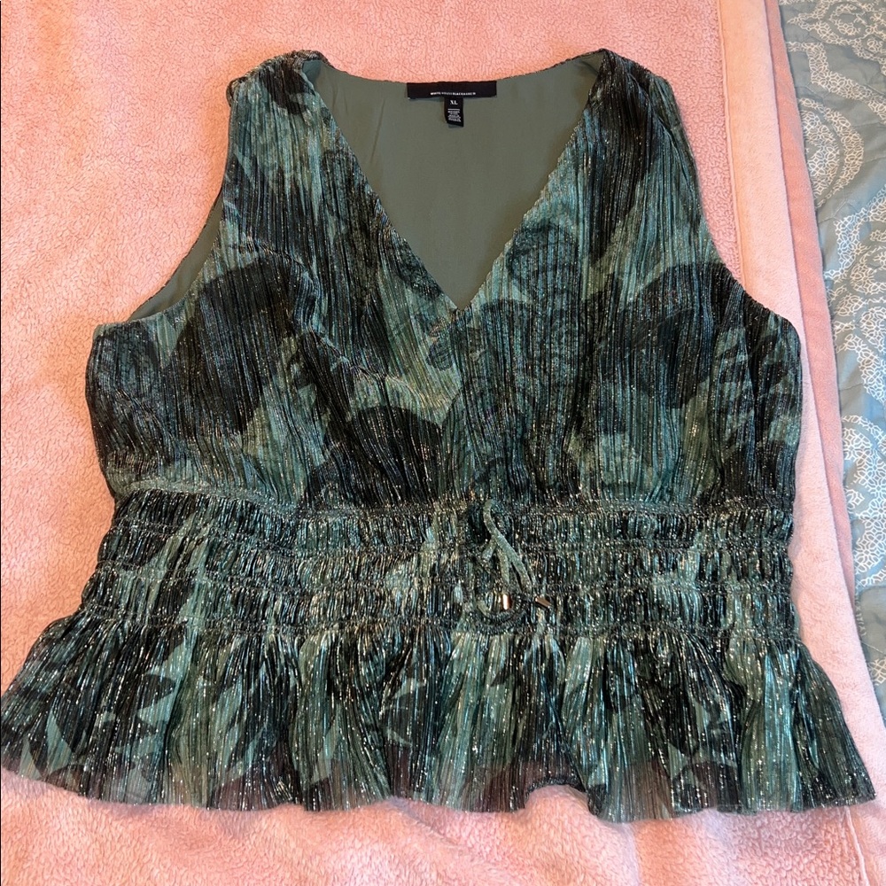 White House Black Market Green Floral shirt